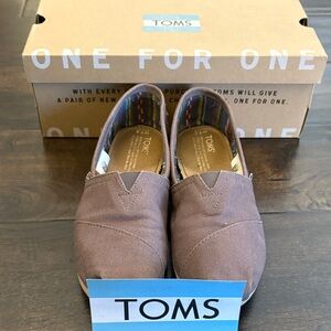 Toms Men’s Canvas Slip-On Loafers in Brown